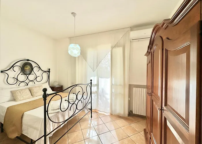 ベッド・アンド・ブレックファスト A Casa Di Chiara ナルド